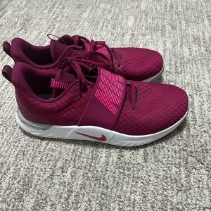 Nike Women's Renew Track Shoe, Size 10 Womens